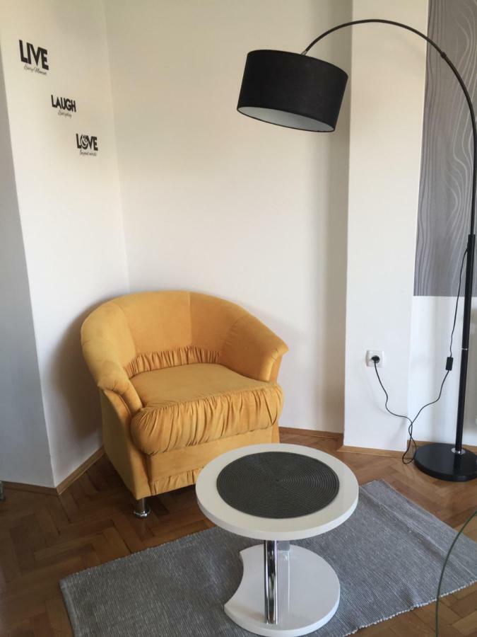Apartman Studio Sonas 3 With Free Private Parking Karlovac Luaran gambar