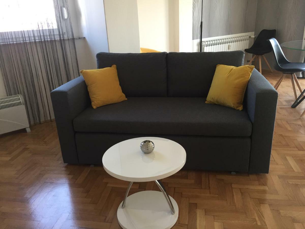 Apartman Studio Sonas 3 With Free Private Parking Karlovac Luaran gambar